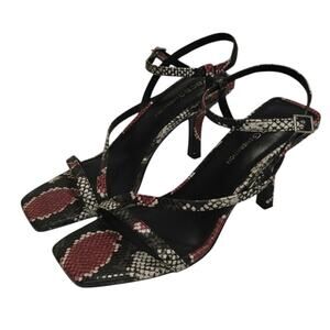 Y2K Snake square toe sandal by BCBG sz 7